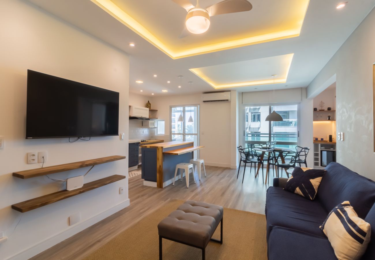 Apartment in Rio de Janeiro - Charming Barra 1min from the beach | LC201B