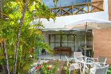 Apartment in Mata de São João - Apto c churrasqueira, piscina e ducha privativa