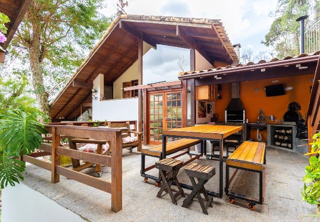 House in Petrópolis - CASA VALLE  Fogão a Lenha Vale das Videiras ARARAS