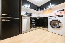 Apartment in Madrid - Modern 1-bedroom duplex with all amenities in the centre of Madrid 