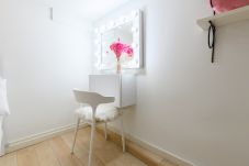 Apartment in Madrid - Modern 1-bedroom duplex with all amenities in the centre of Madrid 