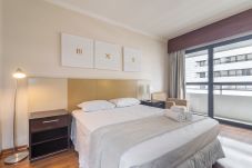 Studio in São Paulo - Apart Hotel with Hot Tub, Gym and Sauna
