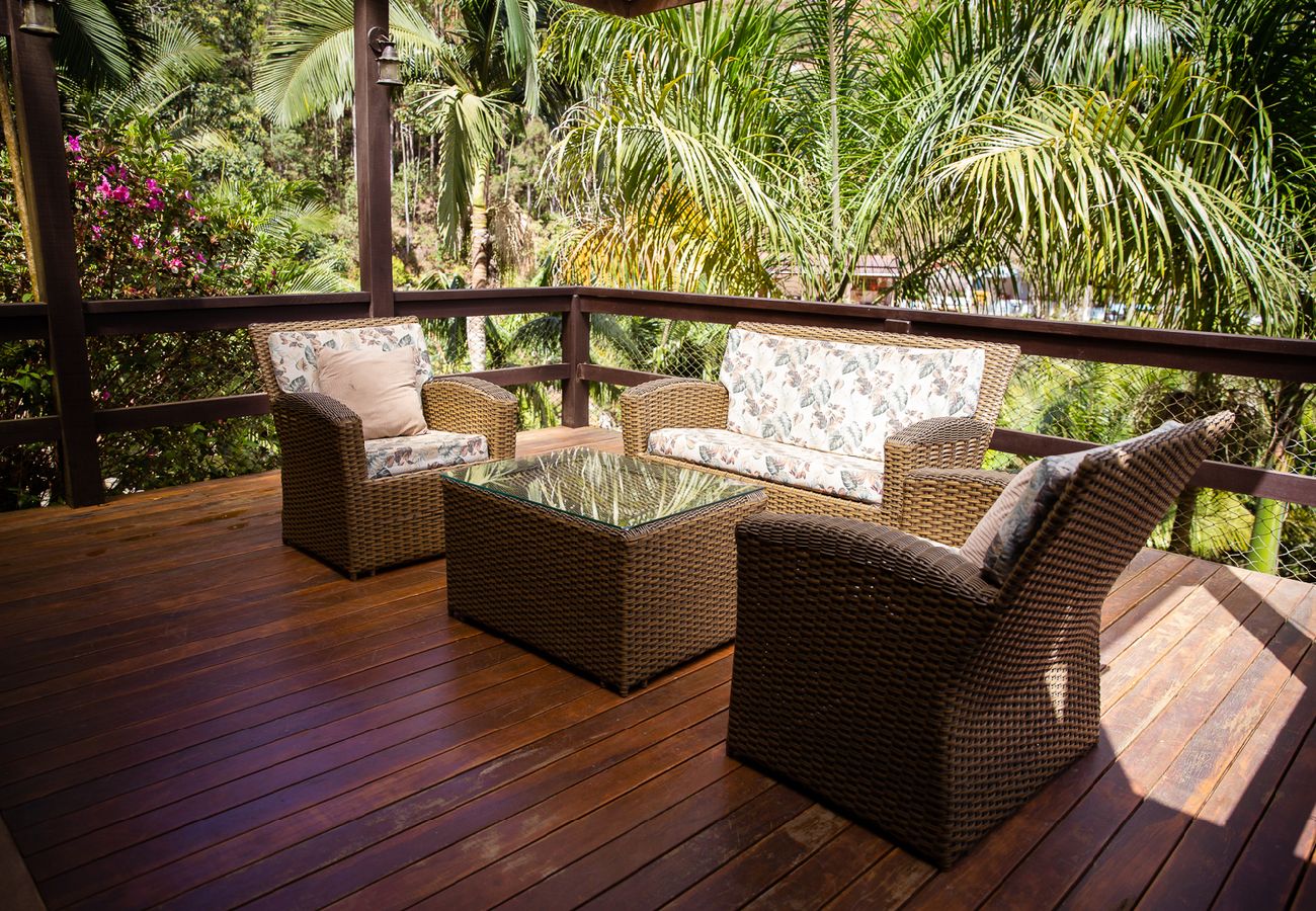 Chalet in Marechal Floriano - Chalé com Deck e Churrasqueira nas Montanhas