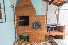 House in Peruíbe - Casa com Piscina e Garagem a 550m da Praia