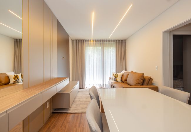 Apartment in Gramado - NOVO! 2D (1 suite) em frente à Vila Olimpica (Várzea)