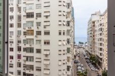 Apartment in Rio de Janeiro - 4 minutes from Copacabana Beach | NSC611
