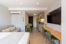 Studio in Rio de Janeiro - Modern studio in Lapa with pool and gym | R1205