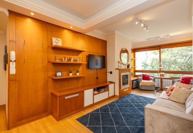 Apartment in Gramado - NOVO! Apto 2d (1 suíte) a 600m da R Coberta!
