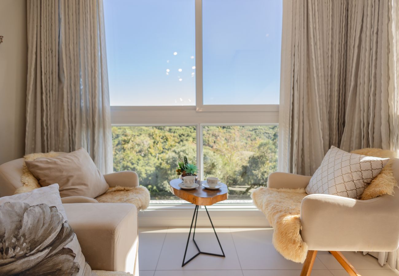 Apartment in Gramado - Ap 2D (1 suíte) com Vista para o Bosque!