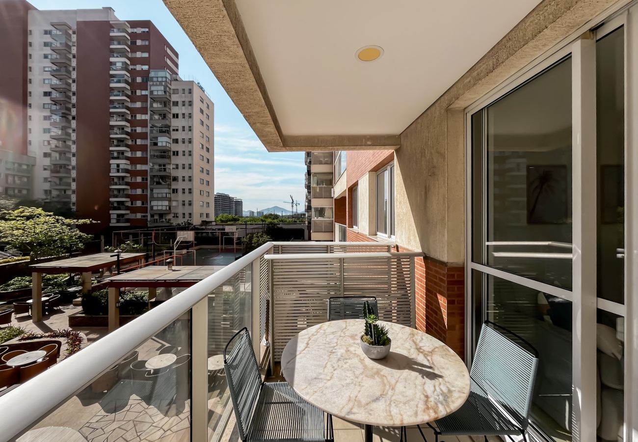 Apartment in Rio de Janeiro - 2BR Apt, Balcony w/ View - Barra Olímpica | JW307