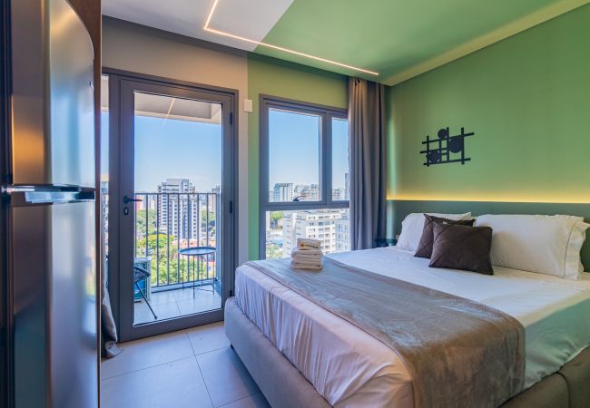 Apartment in São Paulo - Cozy Apt with Balcony, Vila Clementino, SP -  SP-L1502