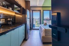 Apartment in São Paulo - Cozy Apt with Balcony, Vila Clementino, SP -  SP-L1502