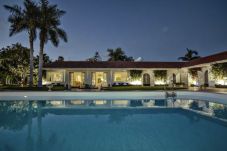 Destino turístico con alojamiento disponible para reservar en Liviind Travel