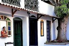 Apartamento en Guarapari - Suíte em Pousada c piscina e natureza em Meaípe/ES