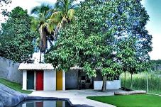 Apartamento en Guarapari - Suíte em Pousada c piscina e natureza em Meaípe/ES