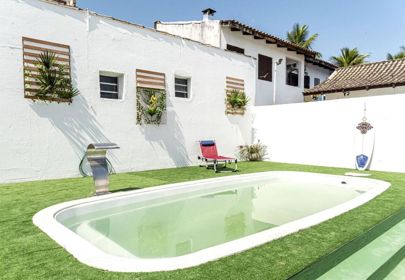 Apartamento en Guarujá - Quarto de Pousada a 100 metros da Praia da Enseada