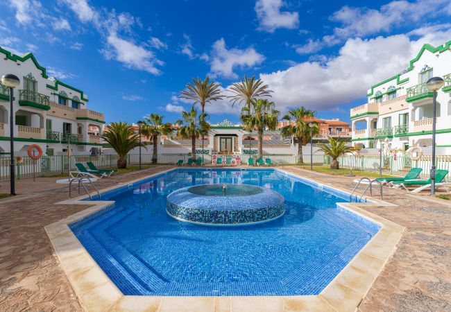 Apartamento en Antigua - Fuerteventura - HomeForGuest Amplio apartamento con terraza y piscina