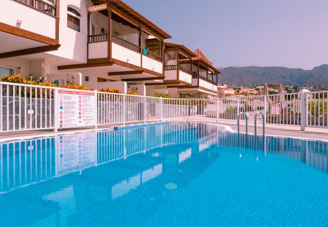 Apartamento en Adeje - HomeForGuest APARTAMENTO CON PISCIN A A 50M DEL MAR EN LA CALETA 
