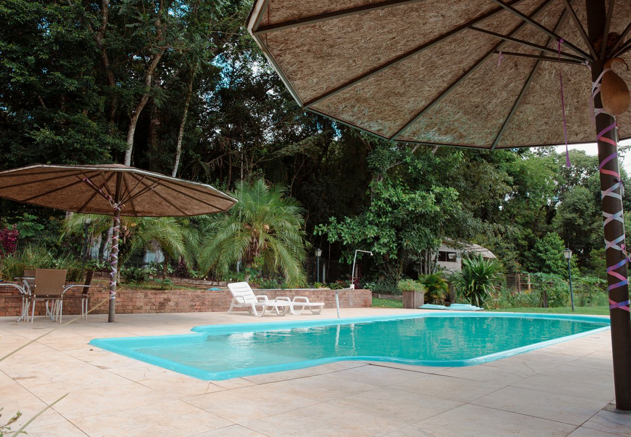 Casa en Cascavel - Casa de Campo com Piscina e lazer em Cascavel/PR