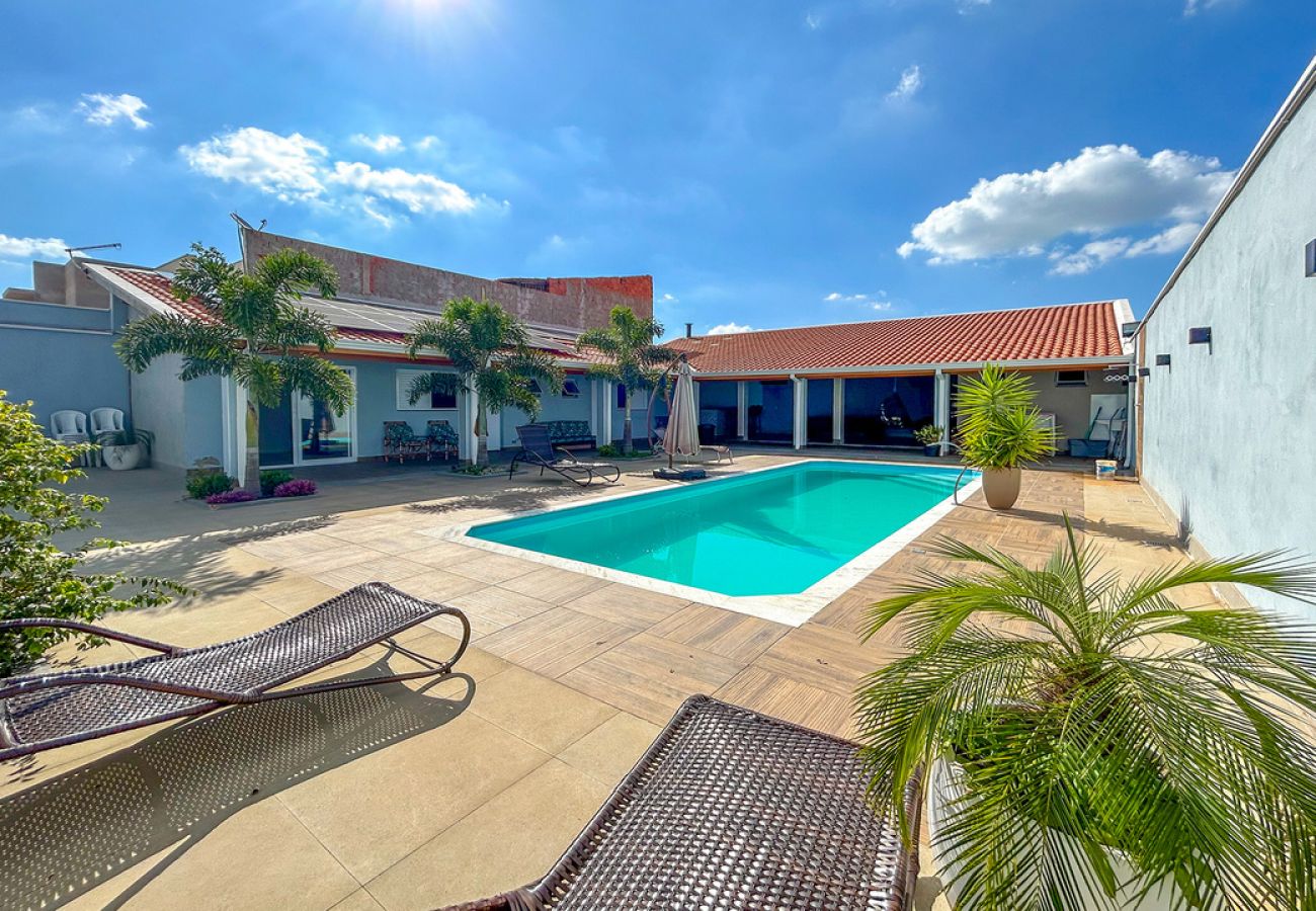 Casa en Itu - Chácara c Wi-Fi, piscina e churrasqueira em Itu/SP