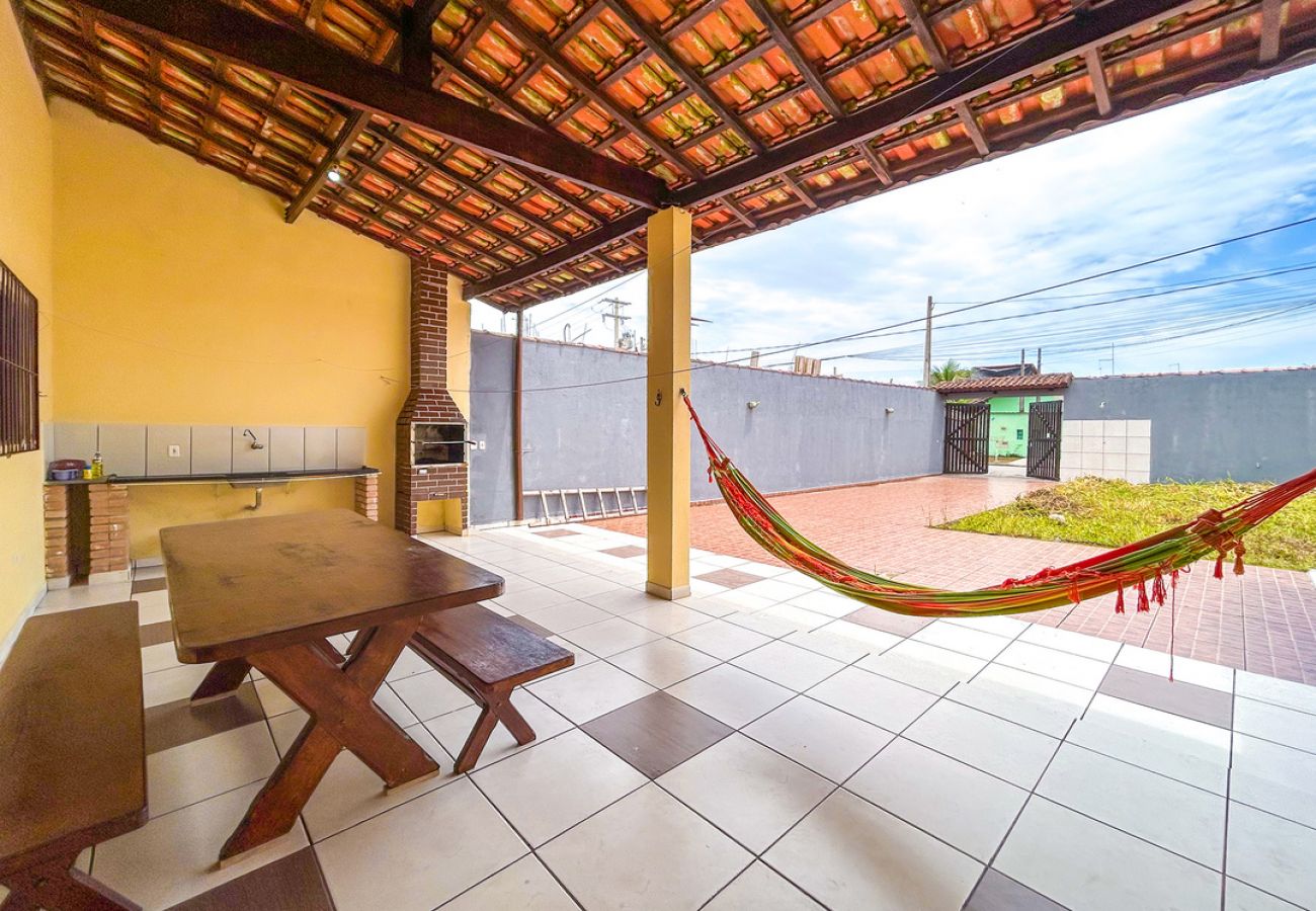 Casa en Praia Grande - Casa a 5 minutos de carro até a Praia Jardim Real