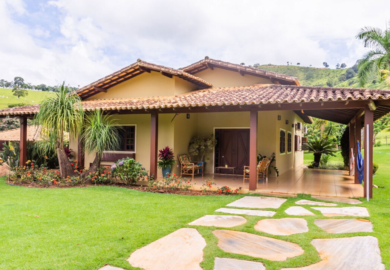 Casa en Capitólio - CASA CAPITÓLIO / ESCARPAS- Morada da Onça e Piscina
