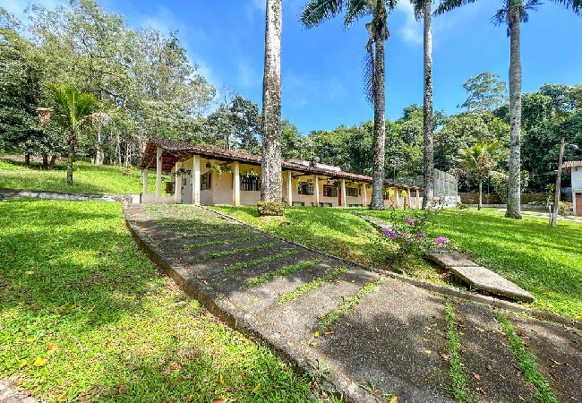 Casa en Santa Isabel - Incrível chácara c churrasqueira - Santa Isabel/SP