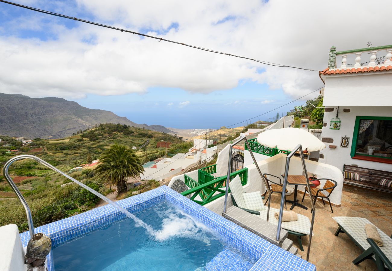 Destino turístico con alojamiento disponible para reservar en Liviind Travel