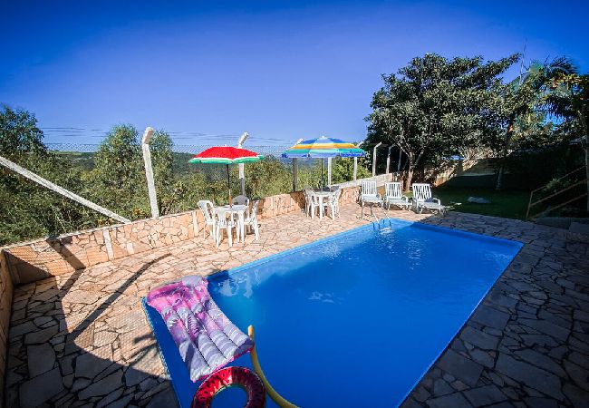 Casa en Serra Negra - Chácara c piscina e churrasqueira - Serra Negra/SP