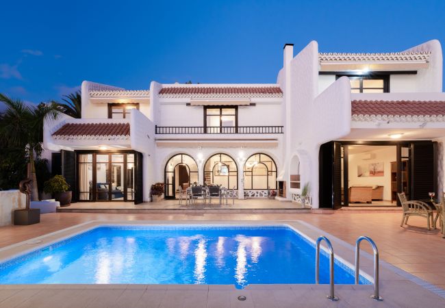 Villa en Costa Adeje - Villa Tropical