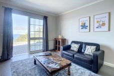 Casa en Porto Moniz - Vinhaticos House by Atlantic Holiday
