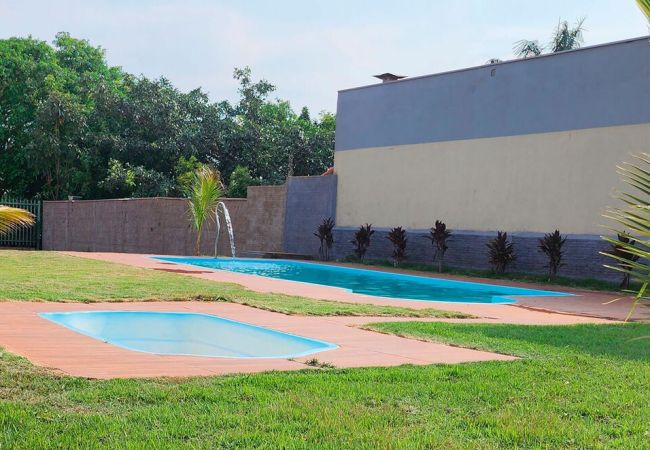 Casa en Miguelópolis - Ótimo rancho com churrasqueira - Miguelópolis/SP