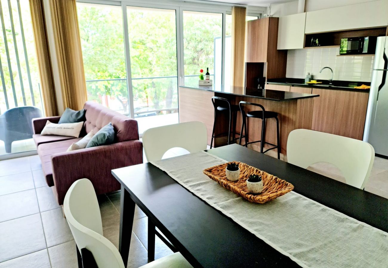 Apartamento en Mendoza -  Moderno departamento en plena 5ta Sección