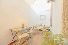 Apartamento en Madrid - Atractivo apartamento de un dormitorio con patio interior junto al Intercambiador de Avenida América Temporal