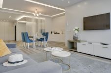 Apartamento en Câmara de Lobos - Torre Palace I by Atlantic Holiday