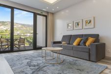 Apartamento en Câmara de Lobos - Torre Palace I by Atlantic Holiday