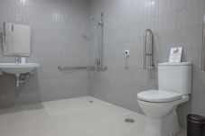 Apartamento en Madrid - M (DEL29) Almudena: Tu escapada urbana con aire de parque 