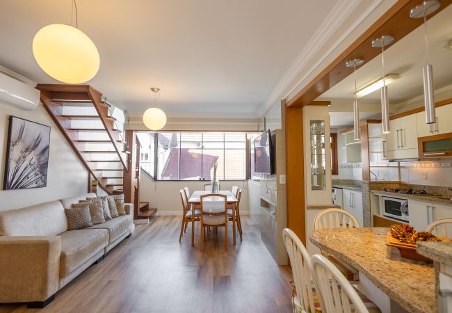 Apartamento en Gramado - Duplex 4 Suítes no Coração de Gramado