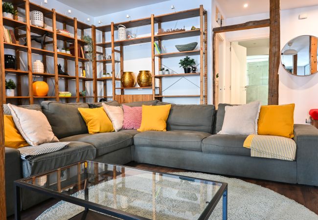 Apartamento en Madrid - (PEZ11) Agradable Apartamento de 2 Dormitorios y 2 baños en el Barrio Universidad. Temporal 