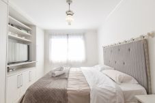 Apartamento en Gramado - 3 Suítes no Centro de Gramado (500m da R Coberta