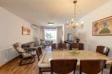 Apartamento en Gramado - Apto amplo com duas suítes a 150m da Rua Torta