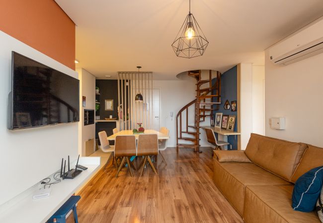 Apartamento en Gramado - Dúplex 4 quartos-3 suítes-4 ban, 350 m rua coberta