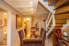 Apartamento en Gramado - Duplex 4D no coração de Gramado, 300m da R Coberta