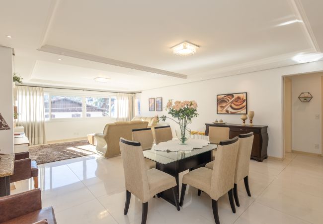 Apartamento en Gramado - Apto Amplo 3D (1 suíte), a 400m da R Coberta!