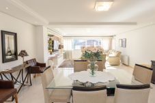 Apartamento en Gramado - Apto Amplo 3D (1 suíte), a 400m da R Coberta!