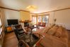 Apartamento en Gramado - Duplex Térreo 4D (3 suítes) com banheira e vista!
