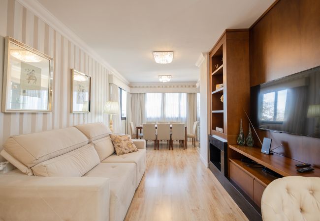 Apartamento en Gramado - Alto Padrão 2 dorm (1 suíte), a 150 m da R Coberta