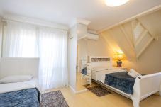 Apartamento en Gramado - DUPLEX, 4 suítes, 2 vagas no coração de Gramado