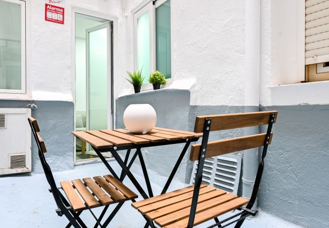 Estudio en Madrid - M (RVI40) Coqueto apartamento de un dormitorio en Cuatro Caminos. Temporal