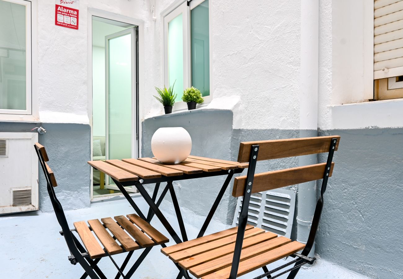 Estudio en Madrid - M (RVI40) Coqueto apartamento de un dormitorio en Cuatro Caminos. Temporal